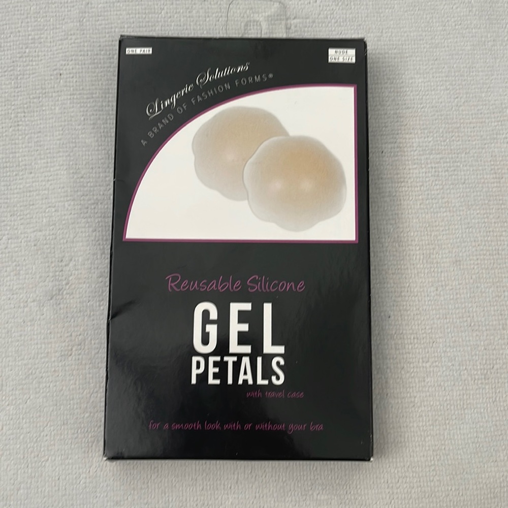 New Fashion Forms Women's Reusable Silicone Gel Petals